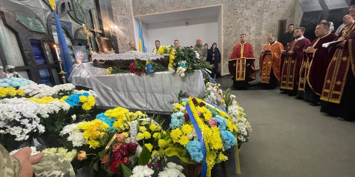 Прощання з Андрієм Побережником// Фото: Файне місто