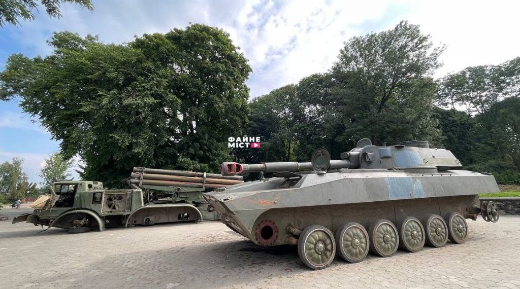Виставка знищеної російської техніки у Тернополі//
Фото: Файне місто