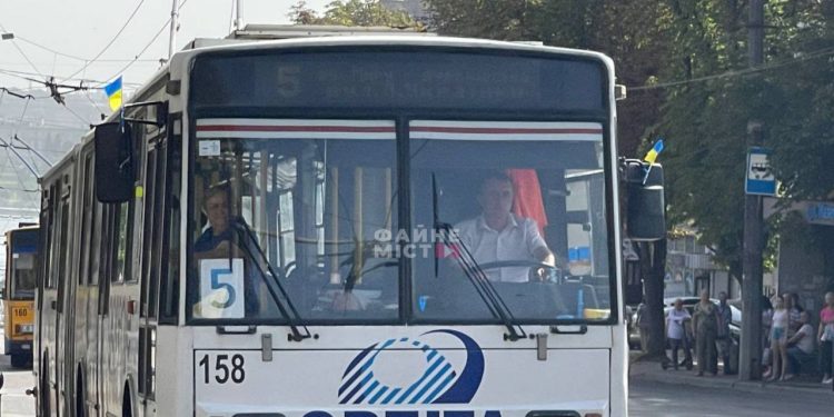 Тролейбус у Тернополі// Джерело: Файне місто