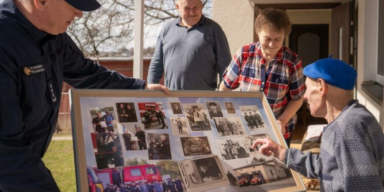 Ветеран-рятувальник святкує 90-річчя на Тернопільщині