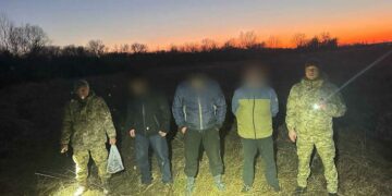 Чоловік з Тернополя затриманий при спробі перепливти річку Тису