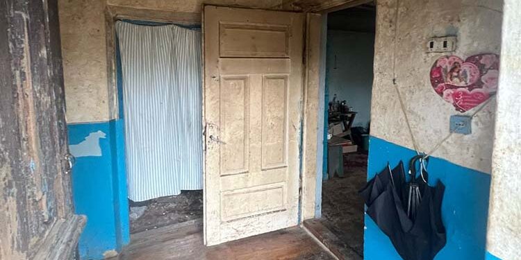 Смерть чоловіка в гуртожитку розслідує поліція