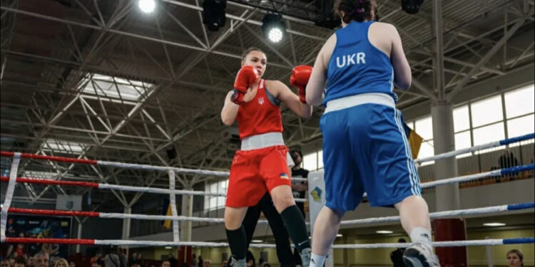 Боксерка з Тернополя - срібна призерка чемпіонату України
