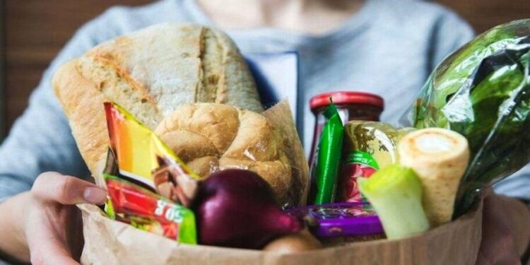 Продуктові набори для тернополян у скрутному становищі